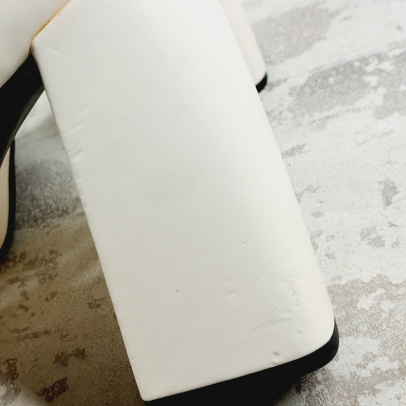 New Open Edit Women White Round Toe Chain Chunky Mid Platform Heels Shoes B501 - Picture 13 of 16